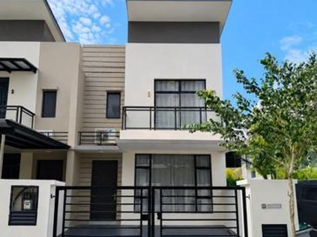 Central ParkLaman HarmoniTampoi15mint To JB CIQ