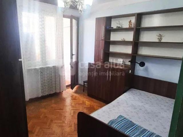 Central Podu Ros | 2 camere decomandat | 2 balcoane