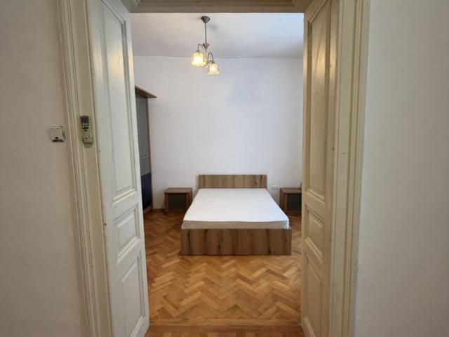 CENTRAL, PRETABIL BIROU, APARTAMENT CU 2 CAMERE