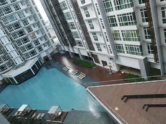 Central Residence Below Market 3 Room 2 Bath Limited Unit