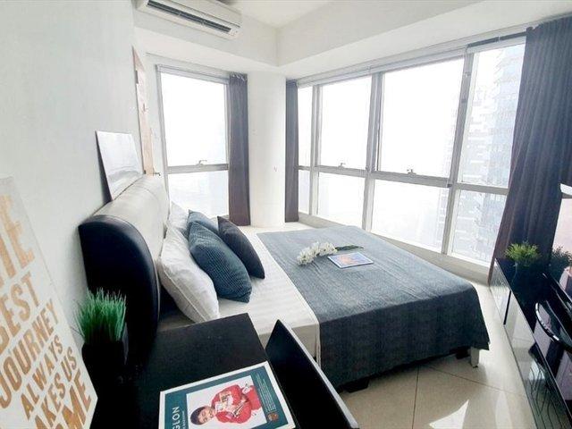 Central Singapore, Just inside CBD Queen room with Private bathroom