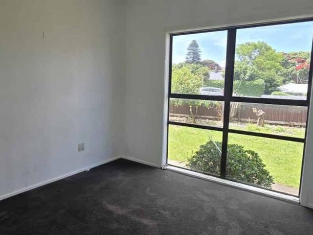 Central Three Bedroom