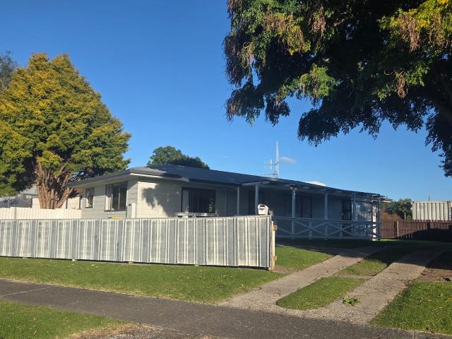 Central Three Bedroom in Windermere Poike