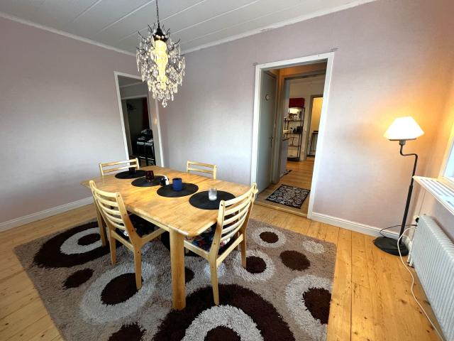 Central trea en trappa upp 75 m² 8 391 kr