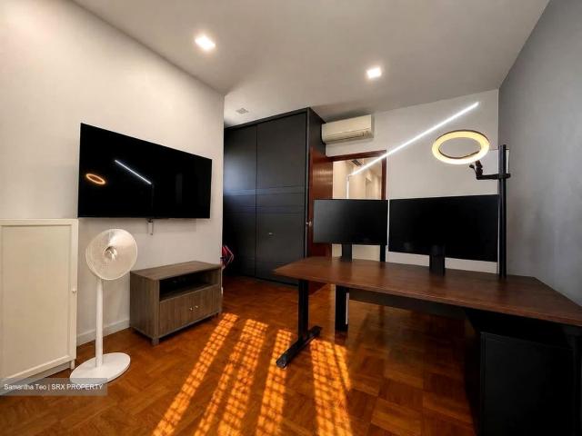 Central View D19, Condominium