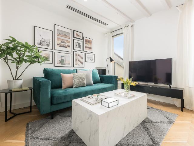 Central 2 bedroom apartment with a view