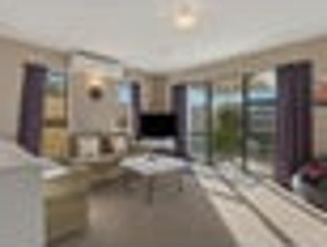 CENTRAL 2 BEDROOM GEM!