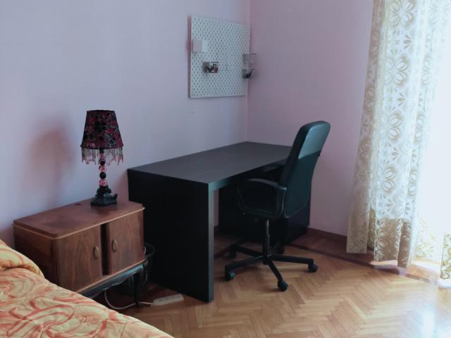 centralissima stanza su girdino interno