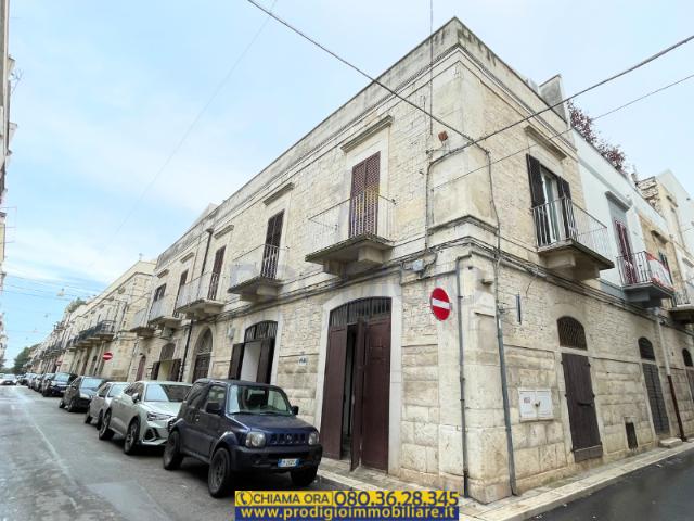 Centralissimo appartamento primo piano in locazione a Ruvo di Puglia