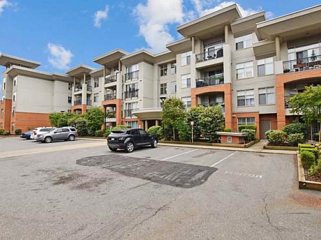 Centrally Located Unit In U district!