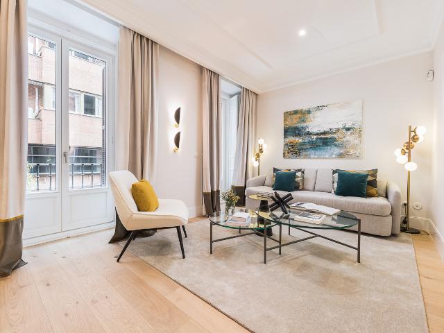 Centrally located apartment in an exclusive building Homeclub