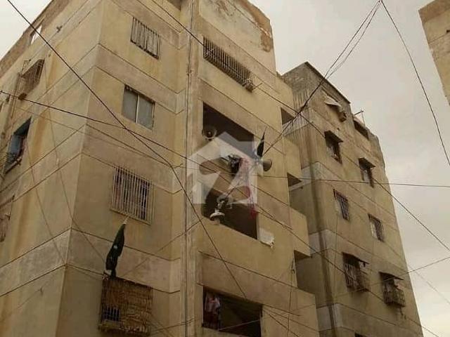 Centrally Located Flat In Gulistan e Jauhar Block 6 Is Available For sale