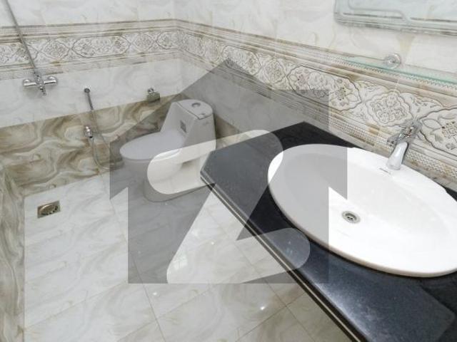 Centrally Located House Available In G 15/1 For Sale G 15/1
