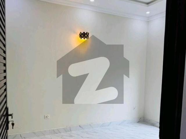 70'ft road top location 5 marla house very cheap price for sale in dha phase 5 block d. DHA Phase 5
