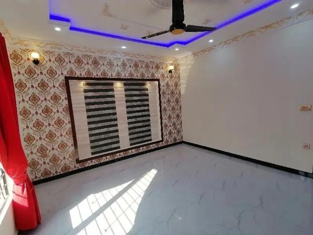 Centrally Located House In Central Park Housing Scheme Is Available For sale Lahore Central Park Housing Scheme ID 94841