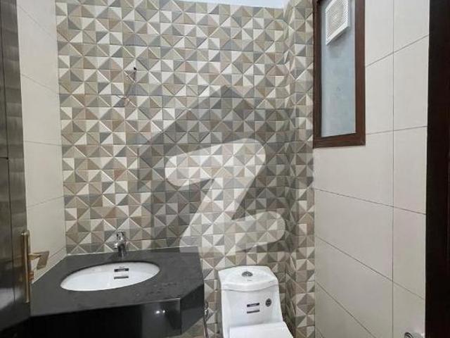 Centrally Located Prime Location Flat In PECHS Block 2 Is Available For rent PECHS Block 2