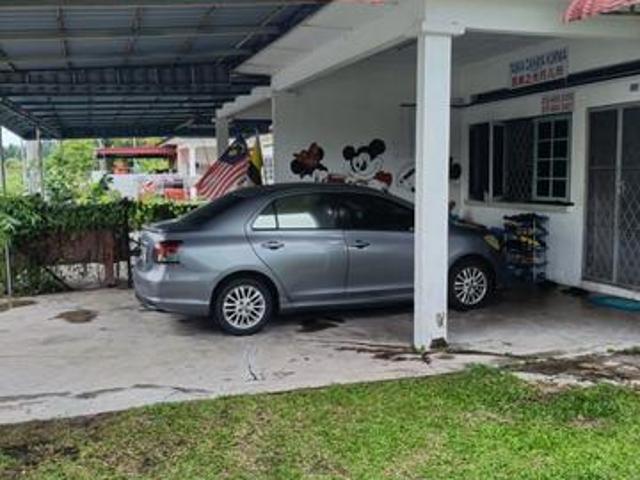 Centrally located Sitiawan Semi D House