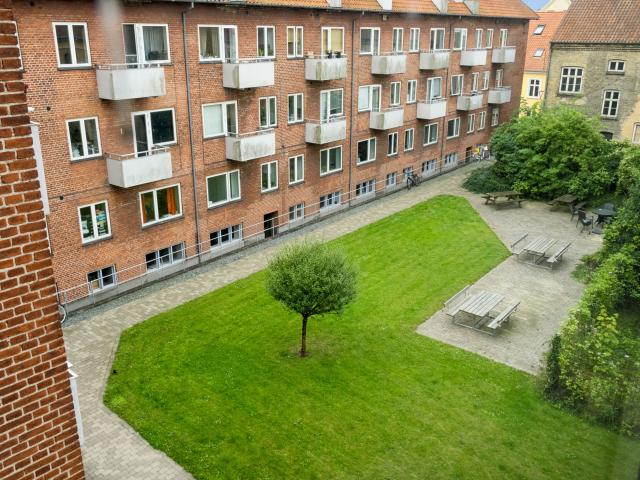 Centralt beliggende nyistandsat lejlighed