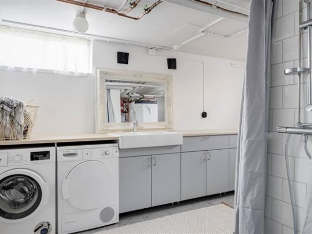 Centralt, rum i korridor källarplan, Kungälv, Västra Götaland