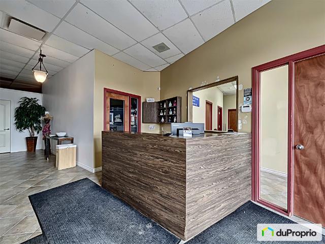 Centre Commercial à vendre Charlesbourg #1097