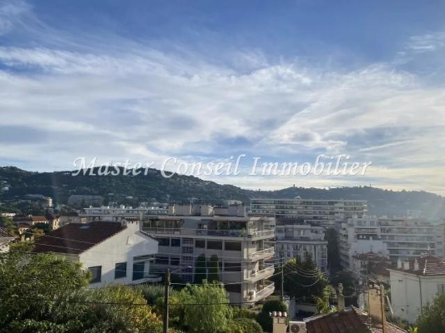 CENTRE CANNES 3P 65M² + VUE et TERRASSE SUD
