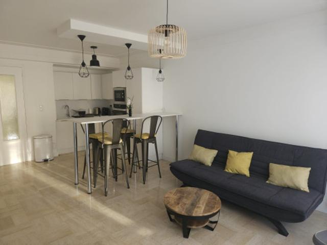 Centre Antibes 3 pièces neuf meublé tout confort