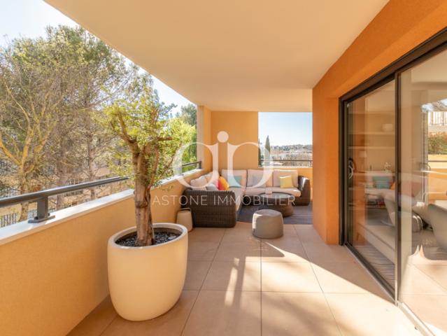CENTRE AIX EN PROVENCE / APPARTEMENT DE PRESTIGE DANS UNE RE