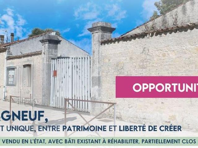 Centre bourg maison a renover+dependances ideal pour bricoleur
