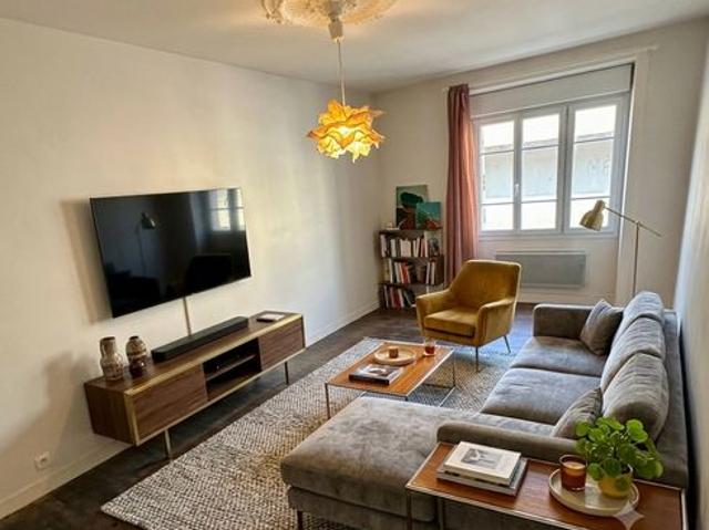 Centre bourg Maison appartement 75 m² 3 chambres