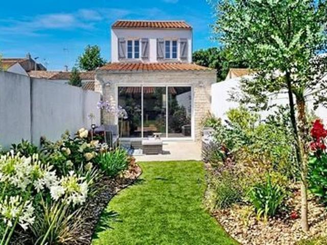Centre bourg Maison de 2023 Jardin paysager plein sud DPE A/A