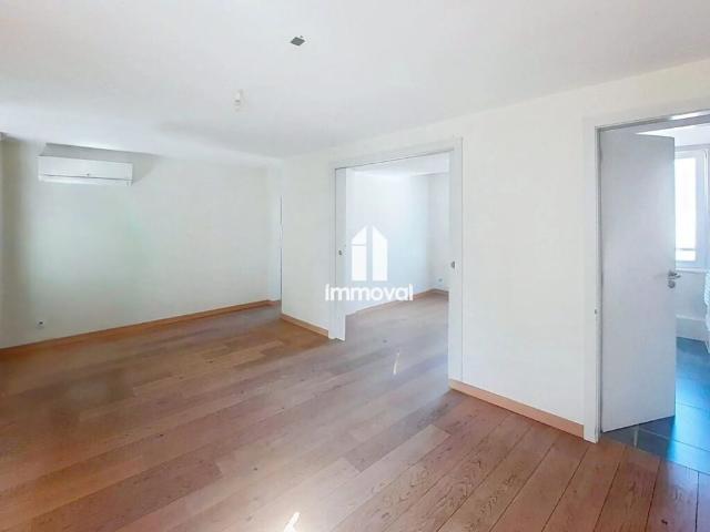 CENTRE BROGLIE 2 PCES 37.78m² 49.72m² au sol