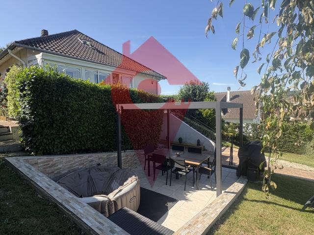 Maison 5 pièces avec jardin, hyper centre d’Orgeval