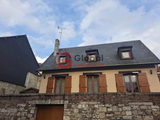 CENTRE DE CAUDEBEC EN CAUX: pavillon 94 m2 ' 3 chambres sur