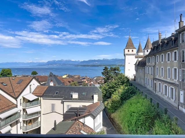 Centre de Nyon: superbe appartement vue lac Comptoir Immobilier