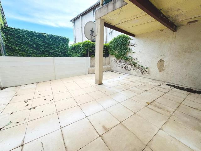 CENTRE HISTORIQUE T3 52.06m² TERRASSE/CAVE