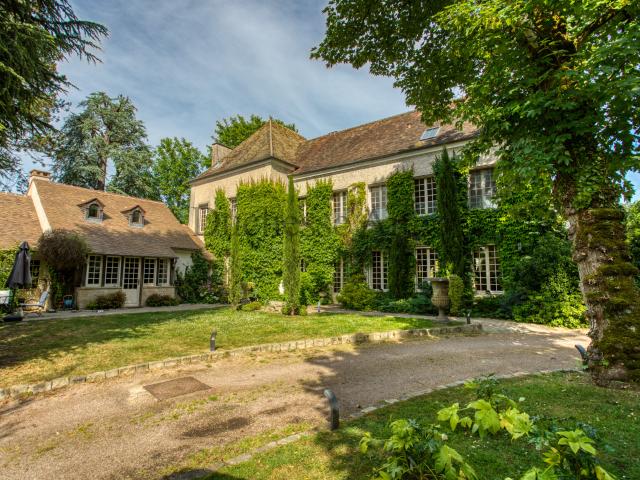 Centre Montfort l'Amaury Propriété historique