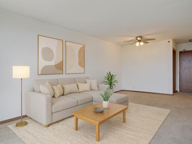 Centre Pointe Plaza The Riel [object Promise] for Rent