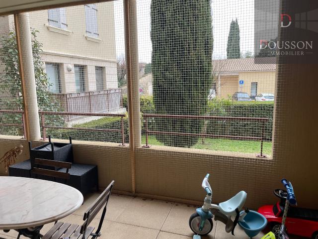 CENTRE UZES, APPARTEMENT T3, LOUE