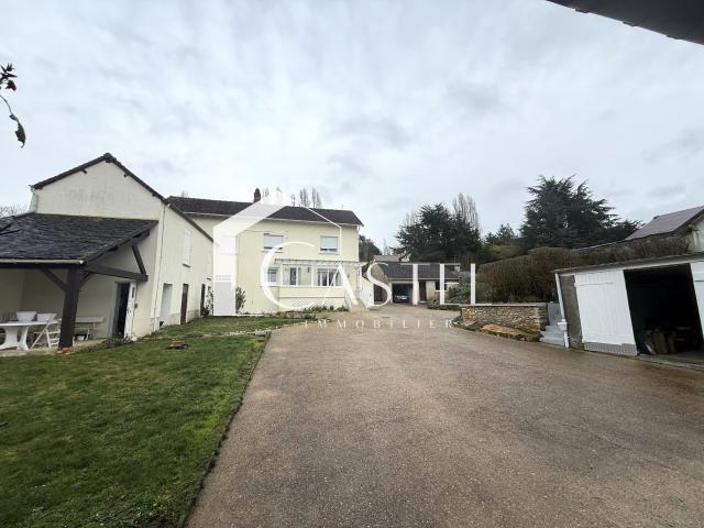Centre village, corps de ferme et ses dépendances