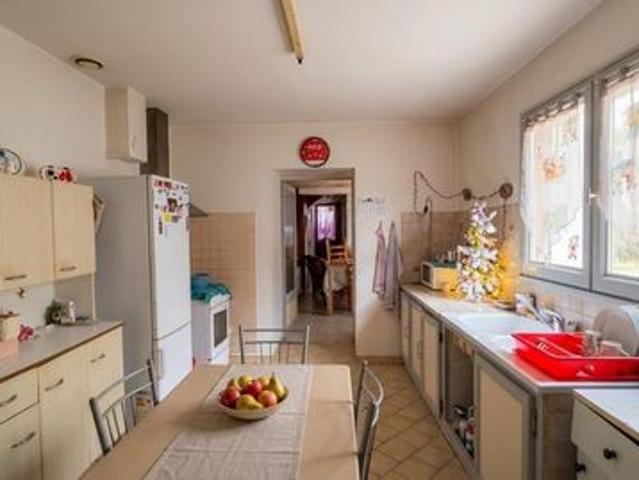 Centre ville, 115 m², grenier, jardin clos