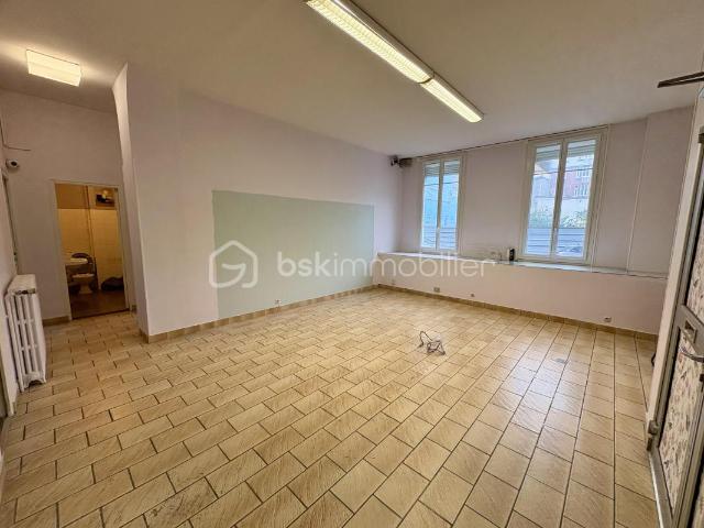 Centre ville 90 m2 et 90 m2 sous sol