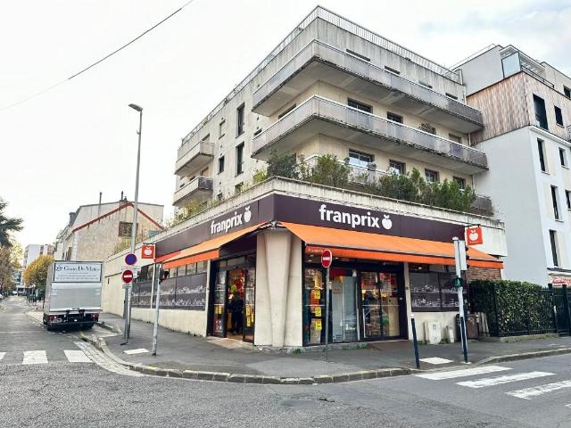 Centre ville Appartement 3 pièces de 66m² avec Box et cave
