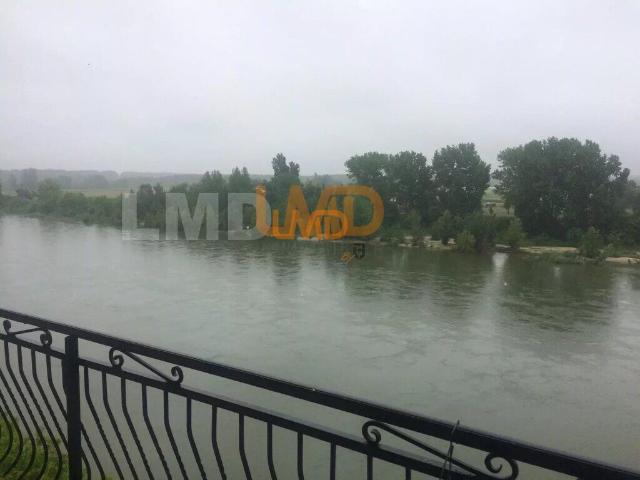 Centre Ville Appartement 136 M² Avec Dependances