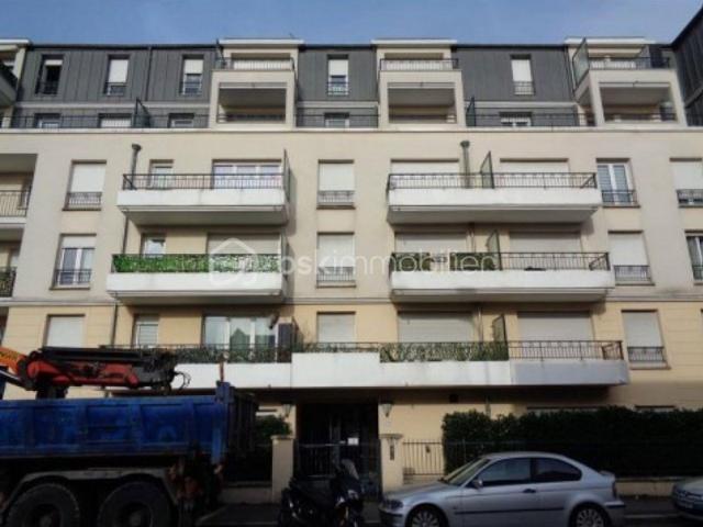CENTRE VILLE / APPARTEMENT 2P A SAISIR !