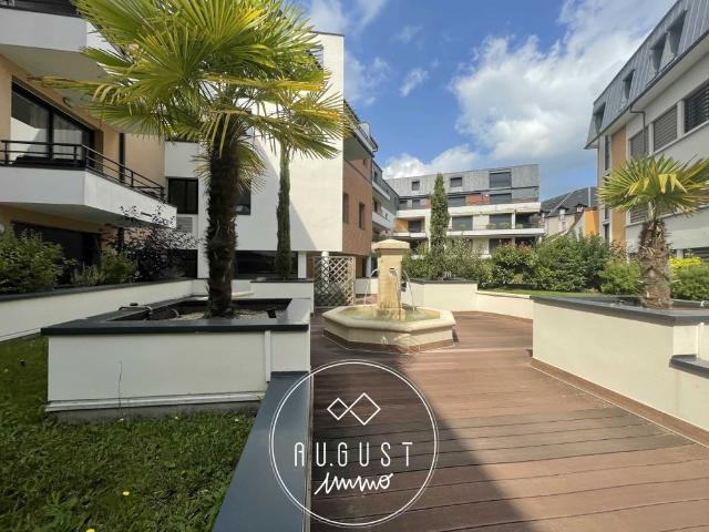 CENTRE VILLE, Appartement T2 meublé avec terrasse et parking