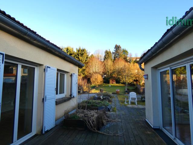 CENTRE VILLE APPARTEMENT TERRAIN