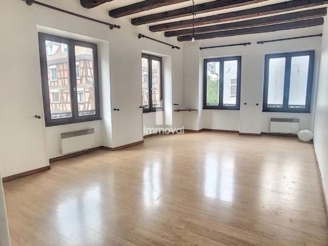 CENTRE VILLE GRAND F2 DE 55,85M²