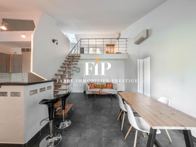 Centre ville d' Aix en Provence: appartement T3 avec terrasse couverte sur parc