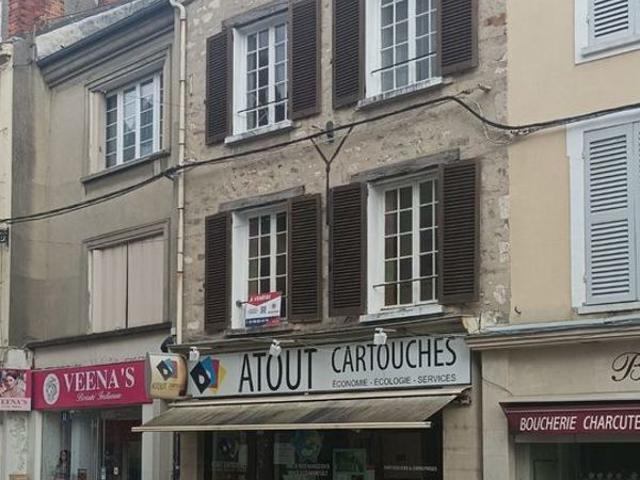 Centre ville d'Étampes Maison 107 m² en fond de cour