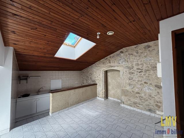 Centre ville de Gensac, cet appartement d'une surface de 41